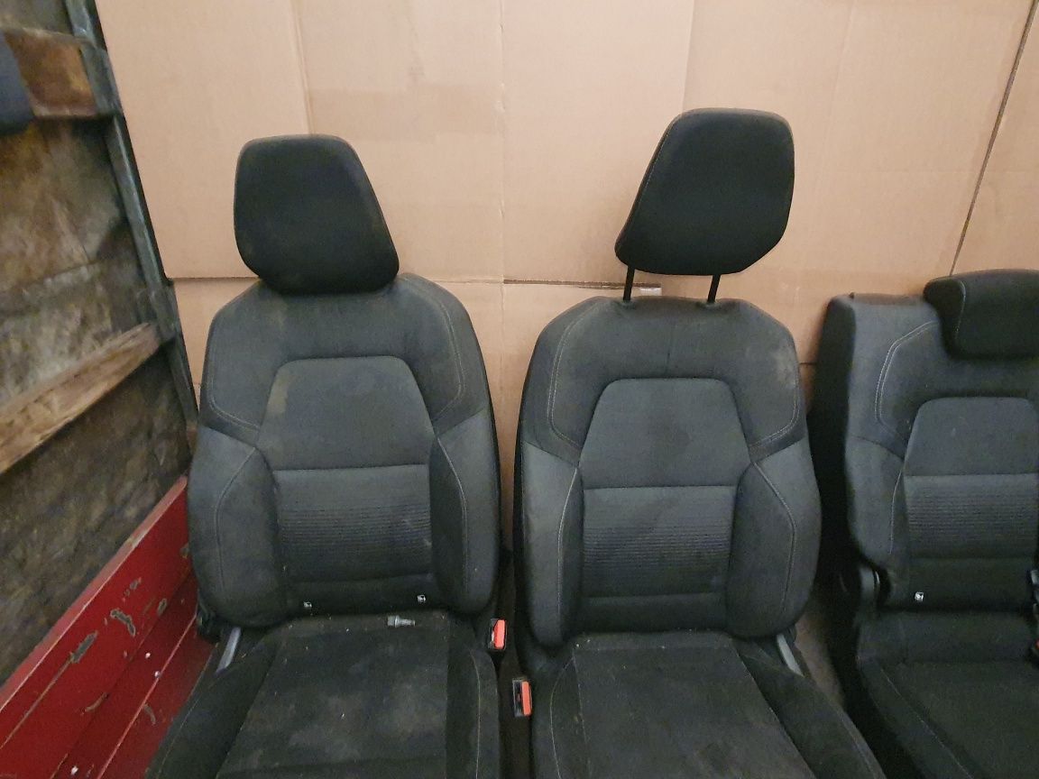 Renault Captur II 2019- fotel kierowcy pasażera kanapa tył tylna KPL