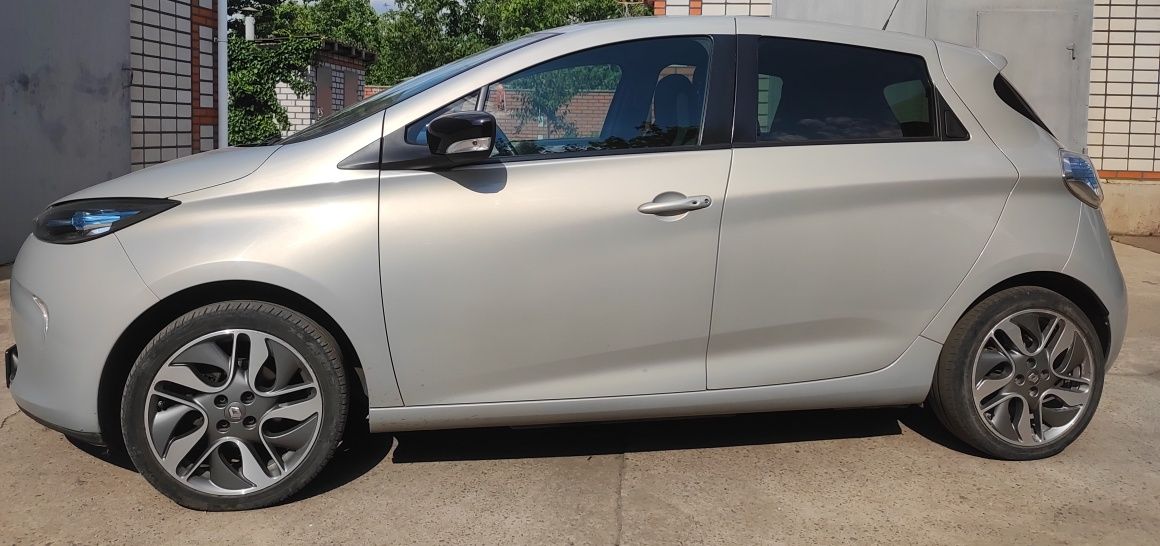 Електричне Renault Zoe