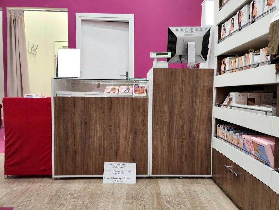 Meble do sklepu ze ścianami typu SPACEWALL do własnej aranżacji