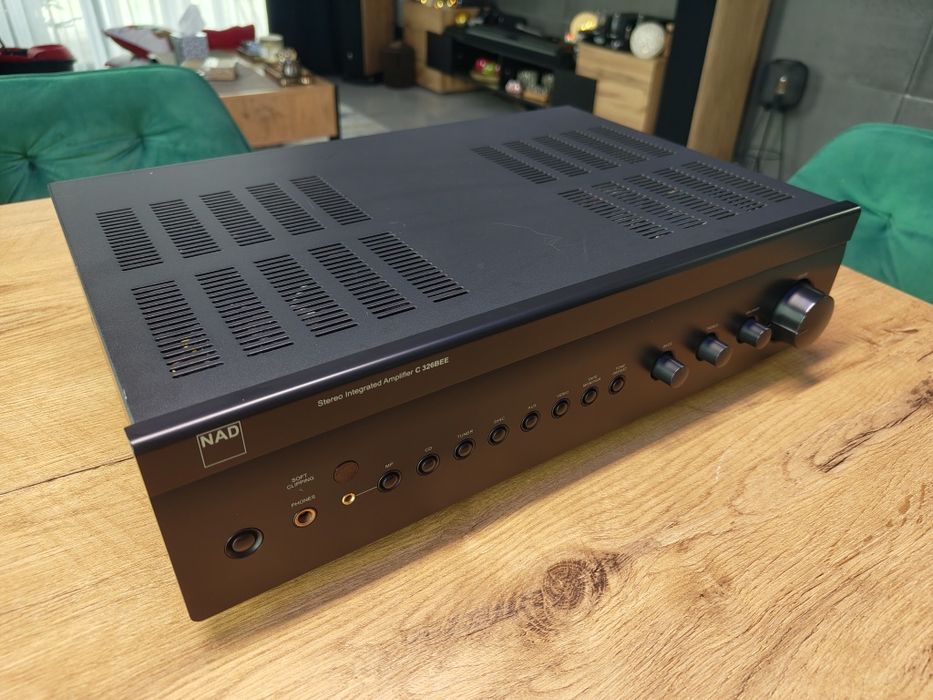 Wzmacniacz stereo NAD C326BEE w pieknym stanie