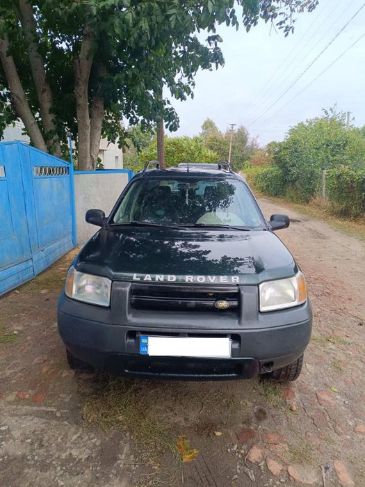 Продам терміново автомобіль Land Rover 1998