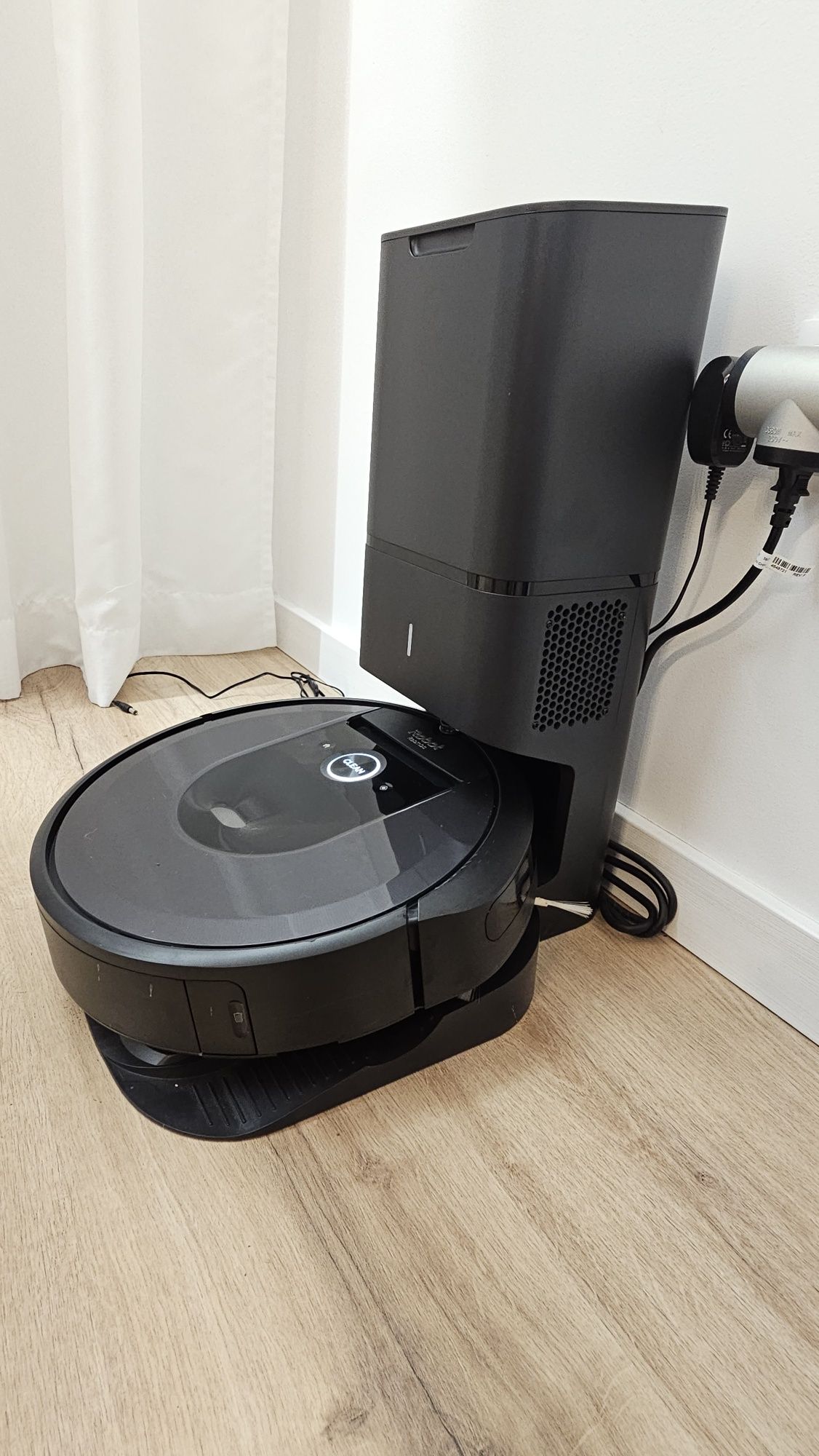 Aspirador iRobot i7+