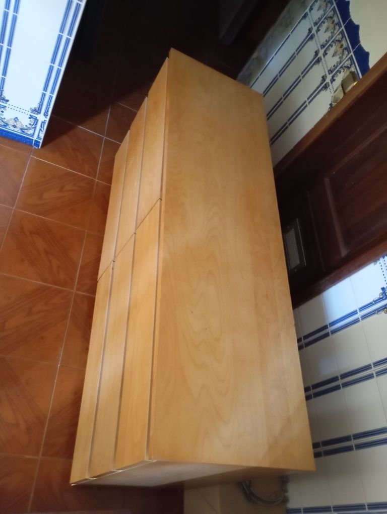 Cómoda com 6 gavetas