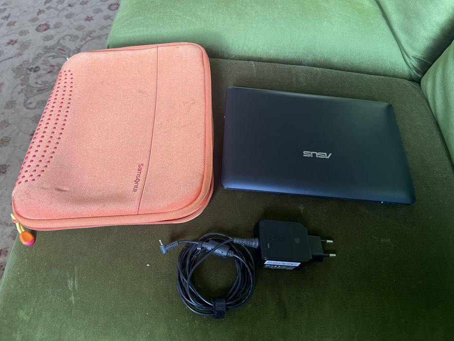 Asus Eee PC Seashell series subnotebook