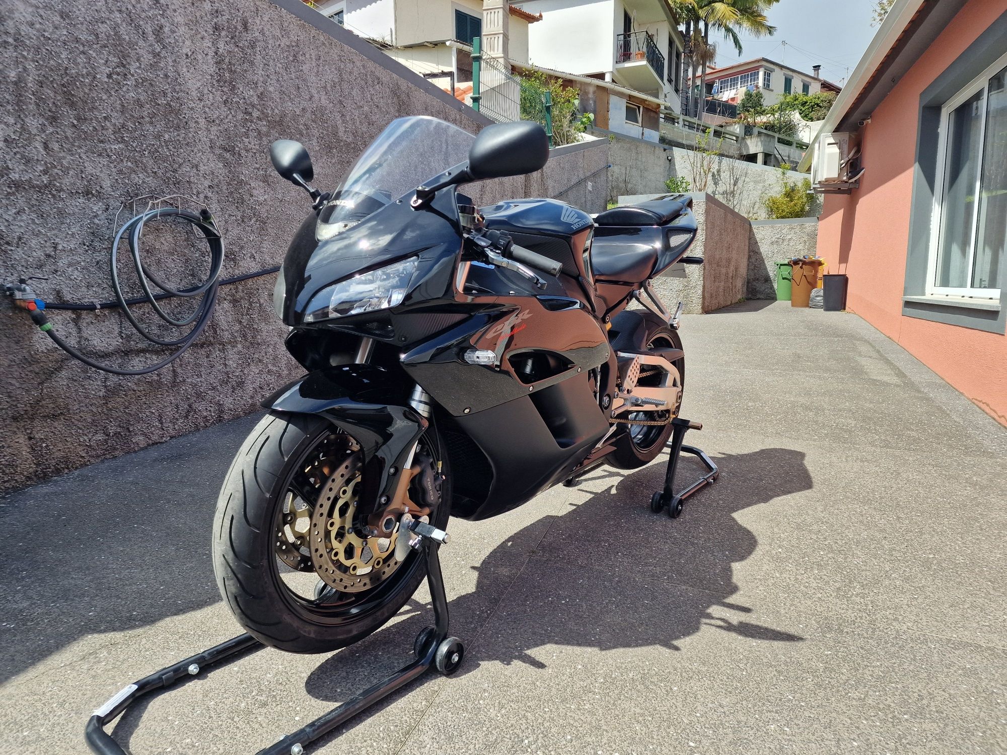 Honda  cbr1000rr