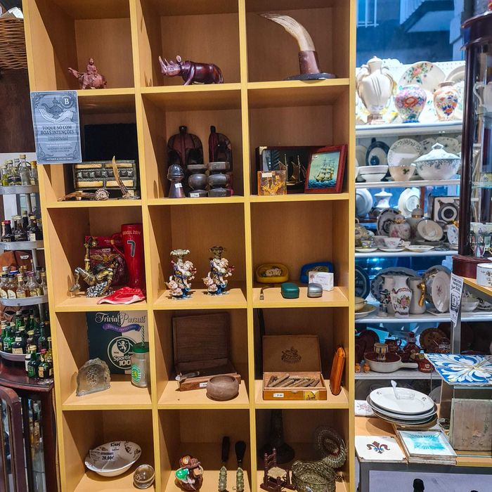 Par Castiçais Barrocos com Querubins – Pintados à Mão