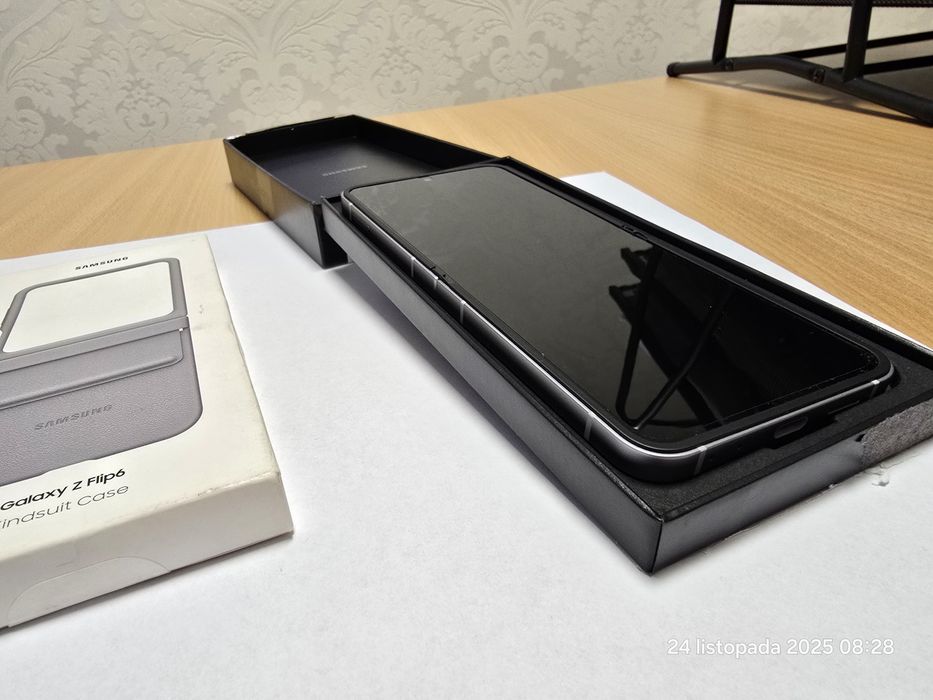 Samsung Z Flip 6 5G 12 GB/256 GB Silver gwarancja