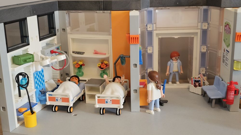 Playmobil 70191 - Szpital + dodatki