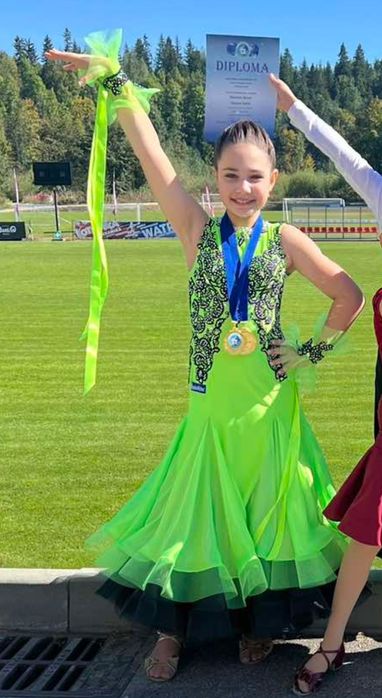 Бальна сукня, стандарт. Сукня для спортивно бальних танців