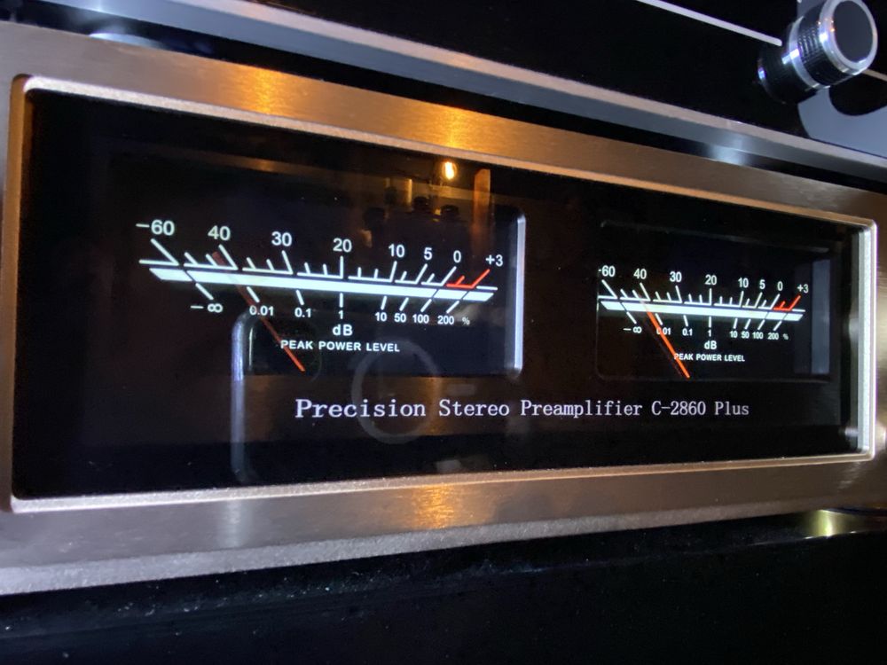 Przedwzmacniacz C2860 Plus - MusMys jak Accuphase