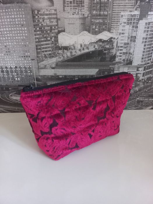 Косметичка жіноча