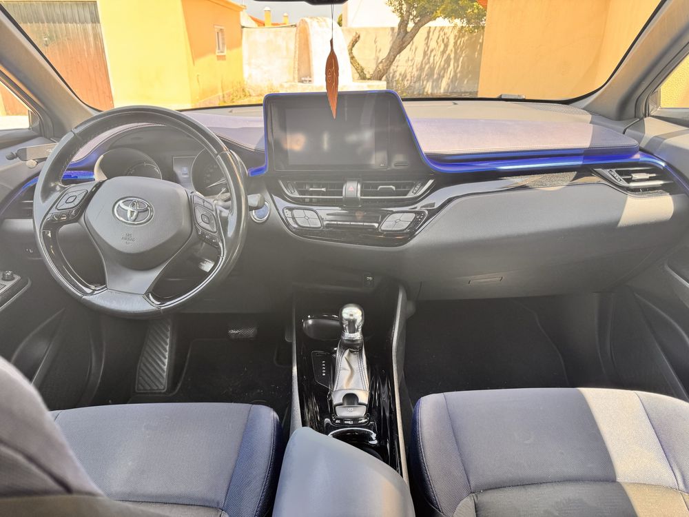 Toyota C-HR Hybrid 2018