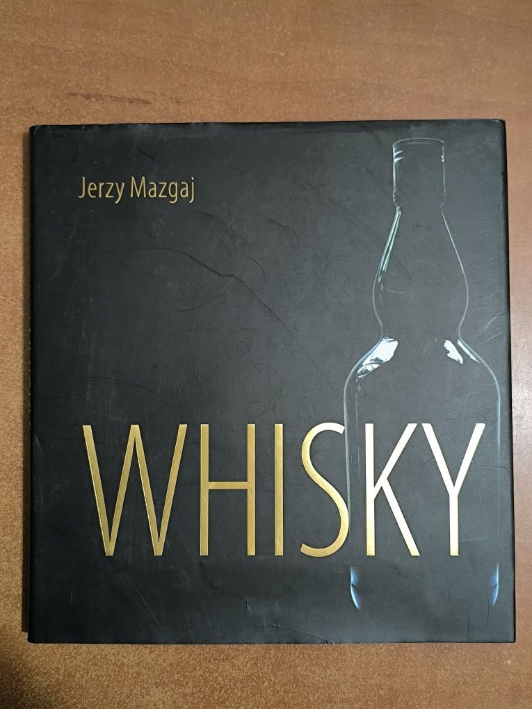 4 książki Historia hazardu Encyklopedia sztuk walki Broń palna Whisky