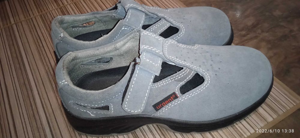 Черевички,     ботики