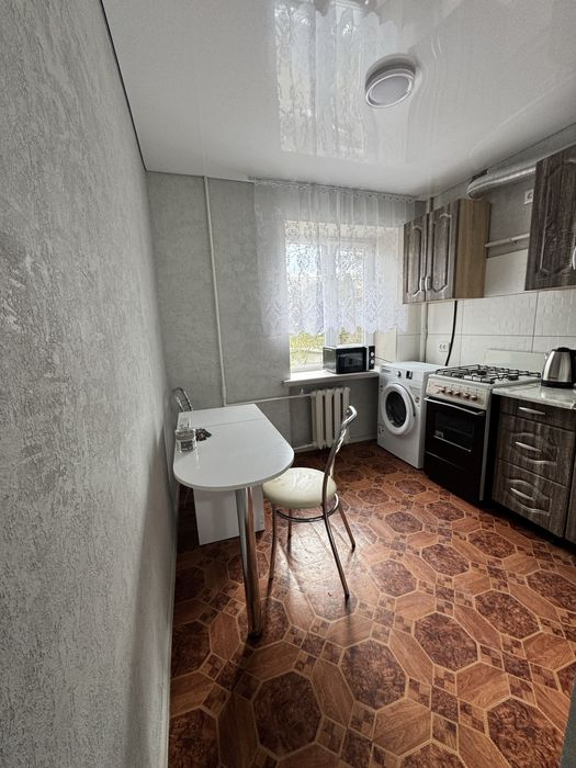 1 кімнатна подобово аренда Львівська 6