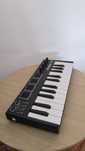 Teclado controlador Alesis V25 mini