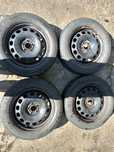 205/60 R16 opony na stalowych felgach