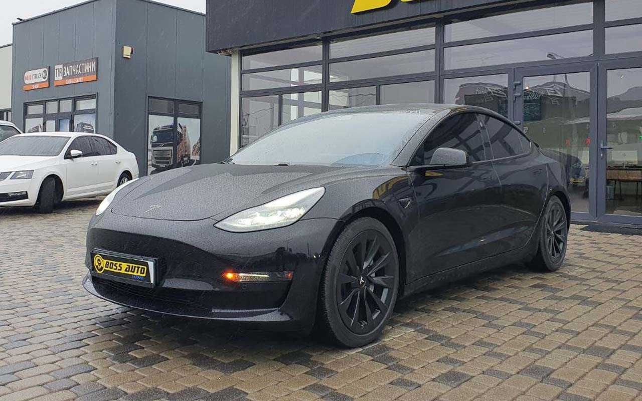 Tesla Model 3 2021