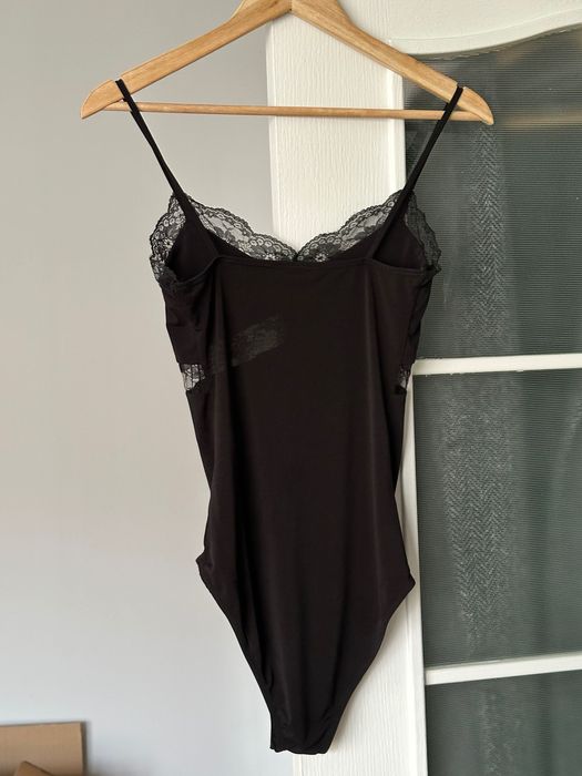 Черное кружевное боди Zara