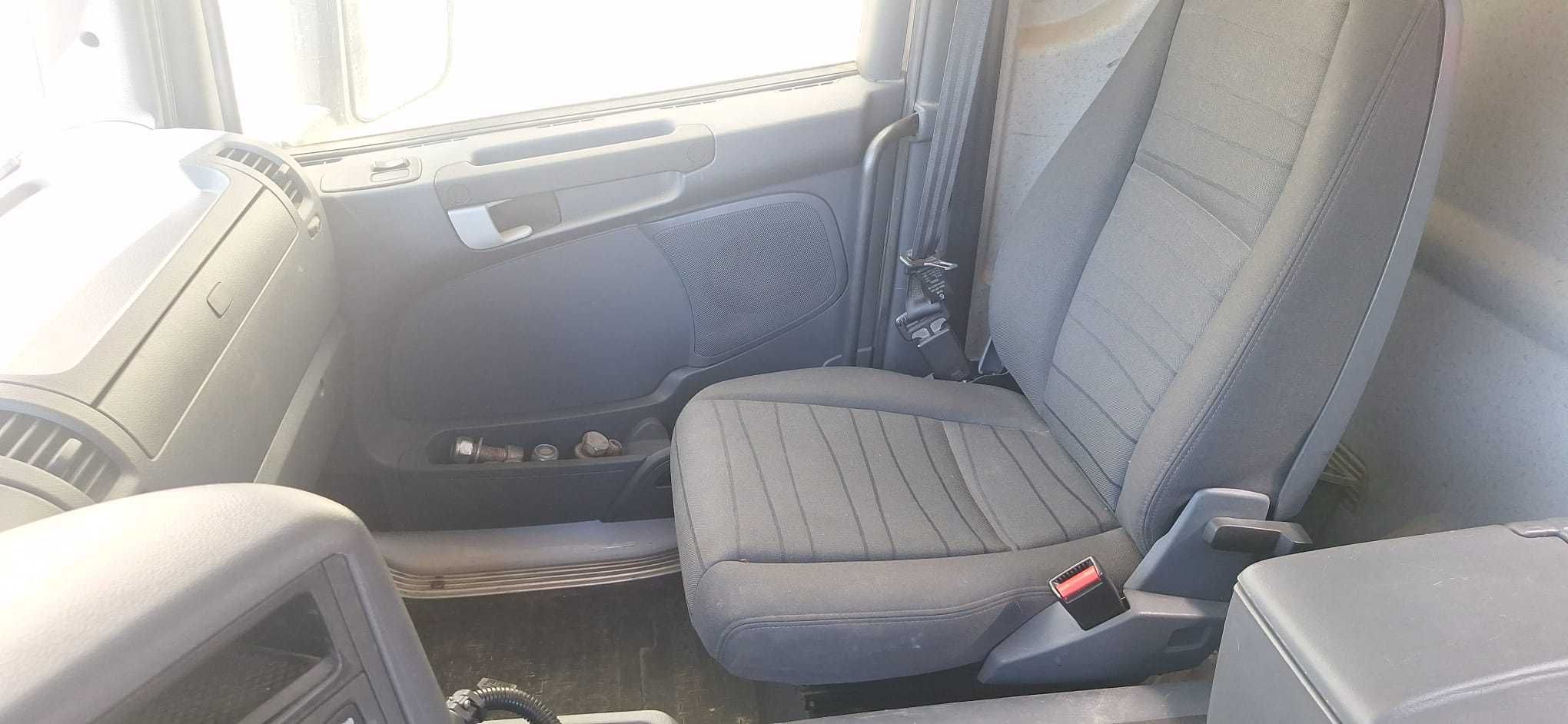 scanea G410 8*4 basculant de 17 m3 ano 2018 apenas 316000klm como nova