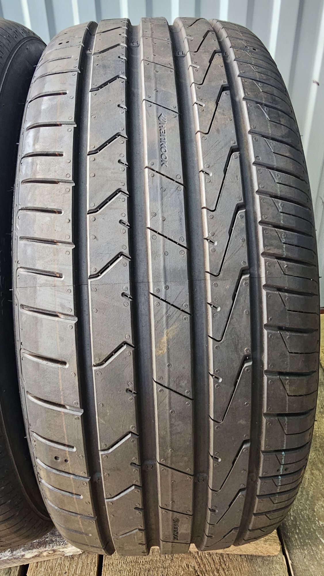 Hankook Ventus Prime 3 215/45r17 91V XL