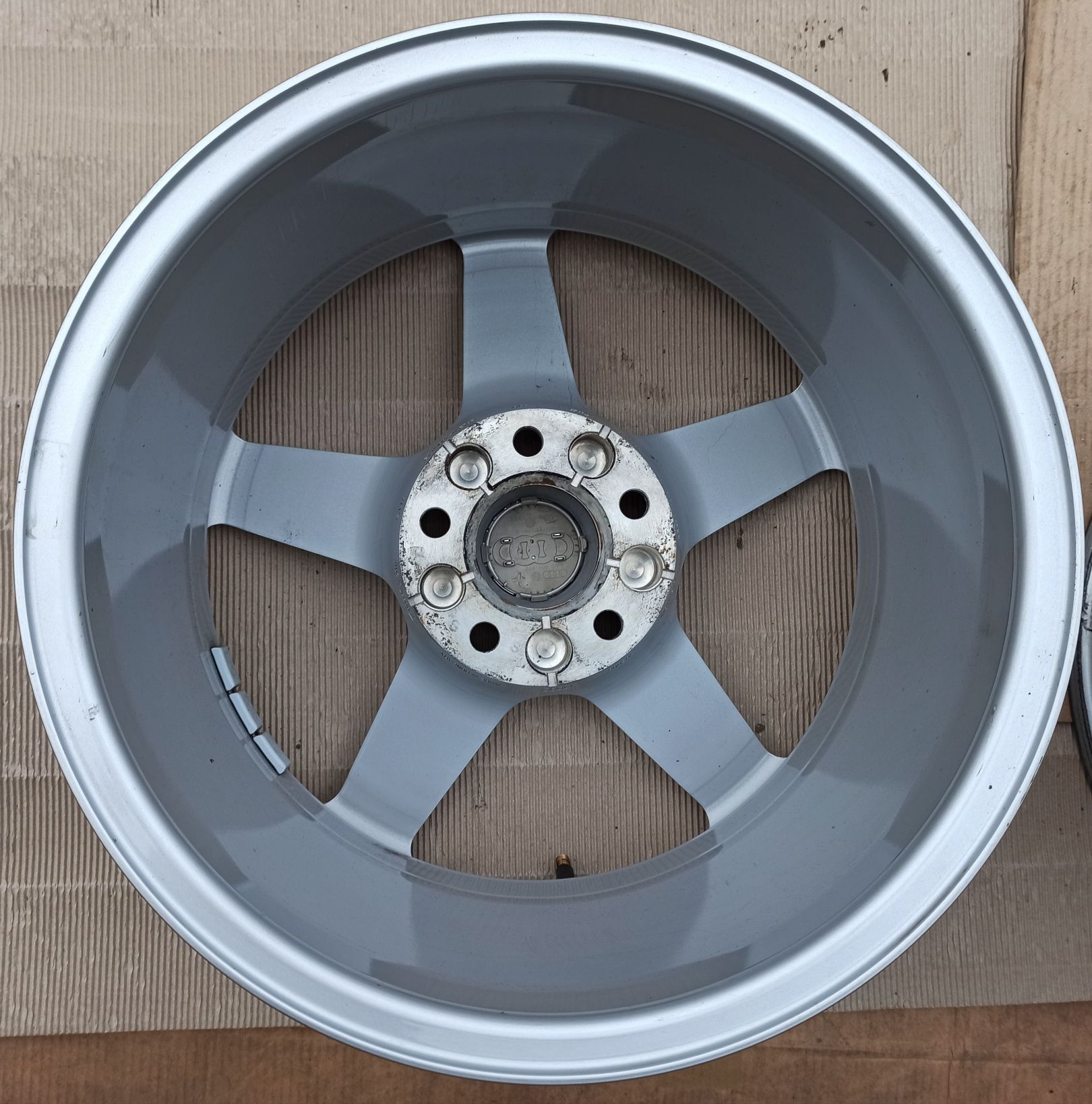 Felgi Oryginał Audi A3 A4 A6 A8 7Jx16 ET35 5x112 8W0