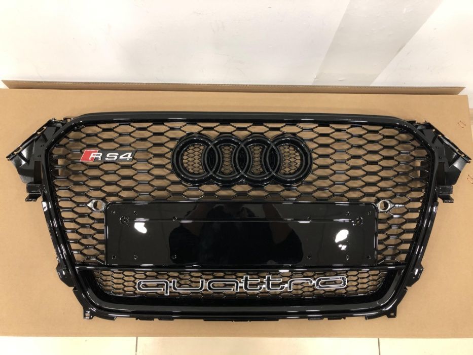 Решітка audi A4 рс4 рештіка 13-15р  Audi A4 rs4 b8