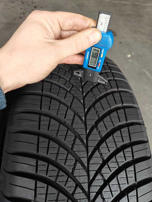 Всесезонка R17 225 55 легендарний GoodYear Vectot 4Season 24рік!