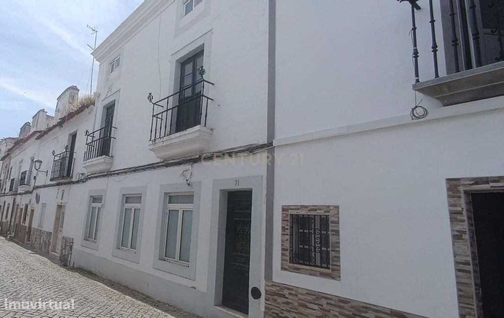 Prédio - no coração da vila raiana de Campo Maior!