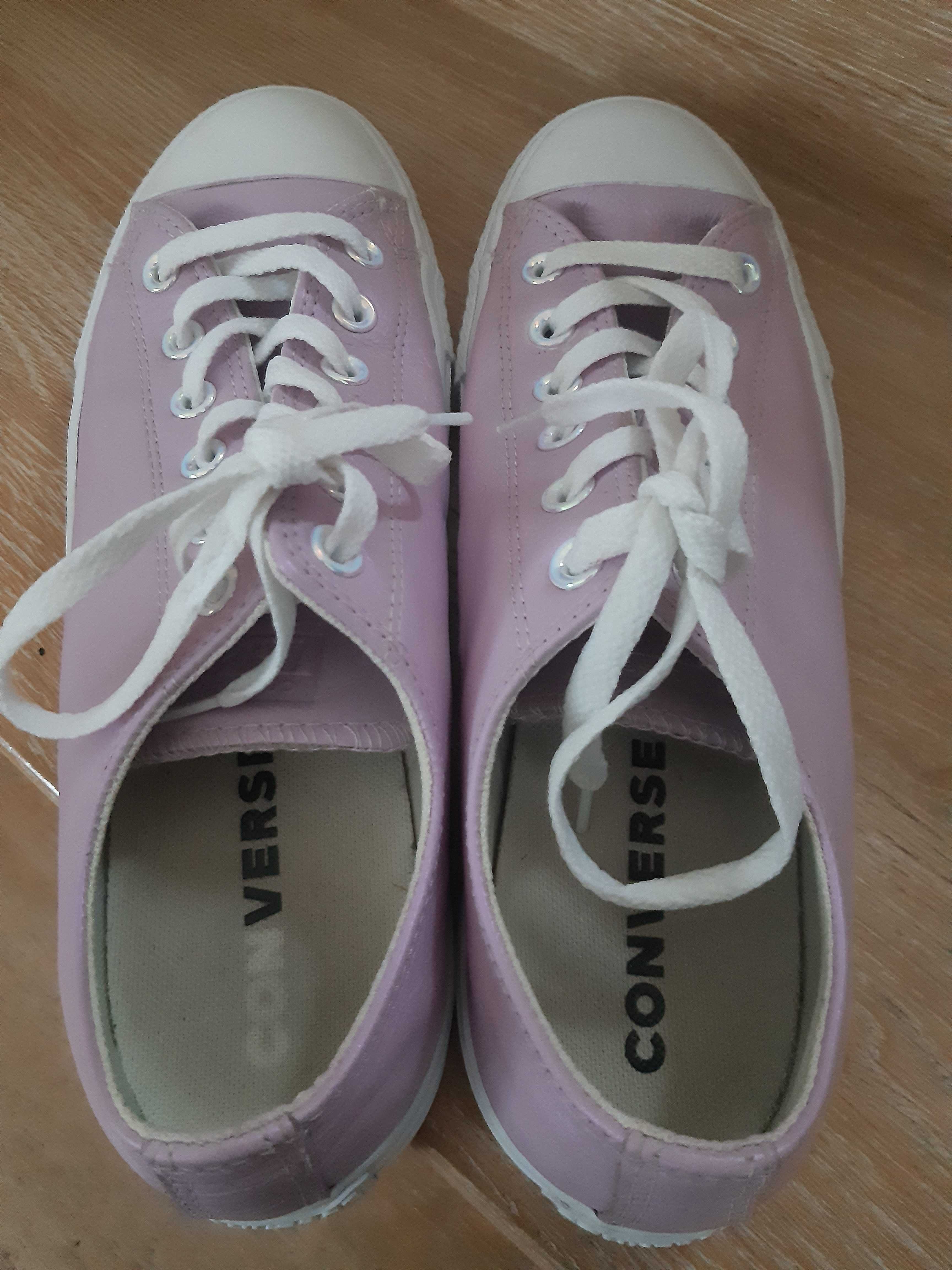 trampki Converse skórzane, kolor jasny fioletowy z połyskiem r. 41,5