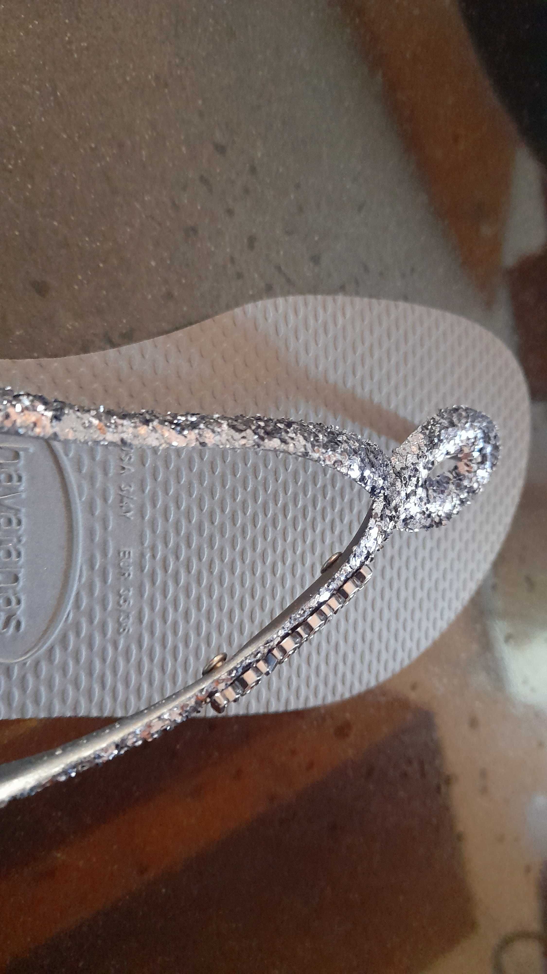 Havaianas Novas de Cor Prateada