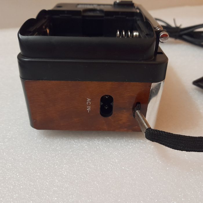 Радіоприймач "NEEKA" NK-204AC brown