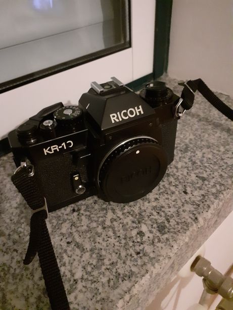 Máquina Fotográfica RICOH KR-10