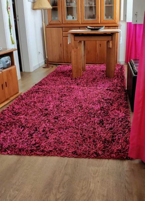 2 Carpetes de pelo alto fucsia e preto 200x140