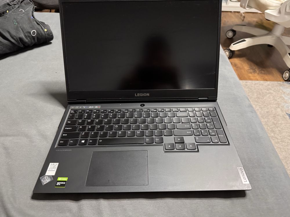 Laptop gamingowy Legion 81y6