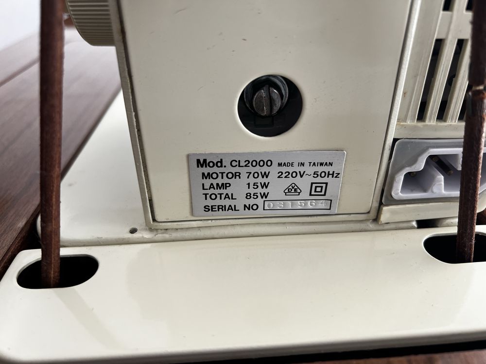Máquina de costura Oliva CL2000