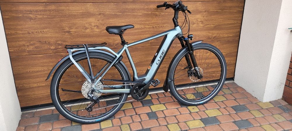 Cube Kathmandu Bosch CX 4