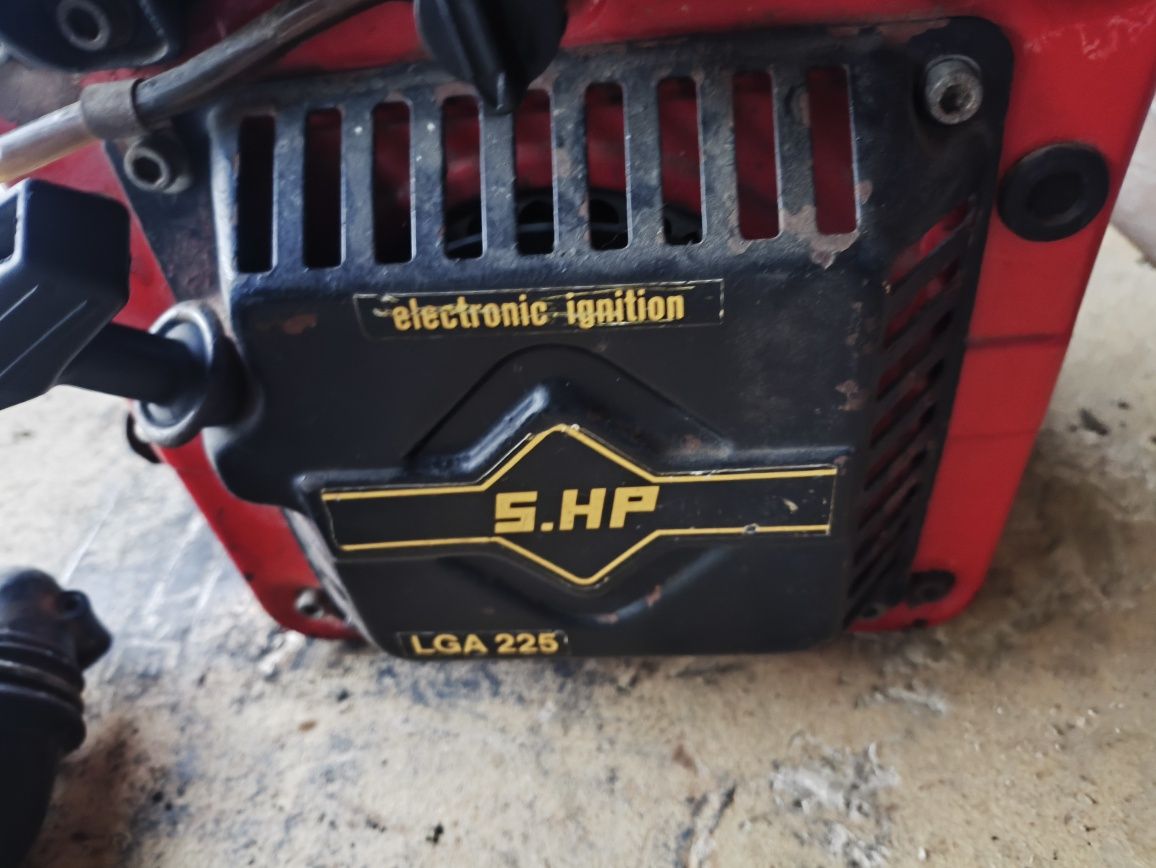Motor lombardini LGA 225