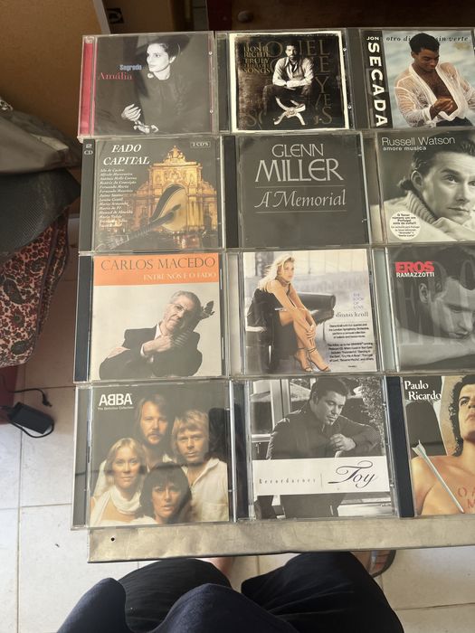 Cd e filmes vhs antigos