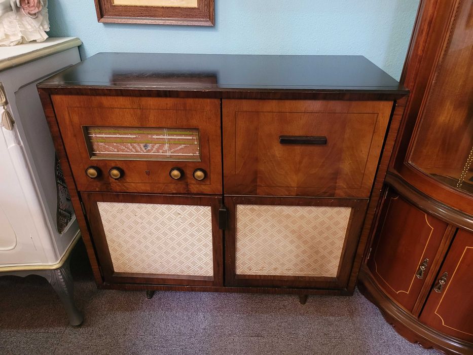 Móvel Gira-Discos / Rádio - Vintage - A funcionar par