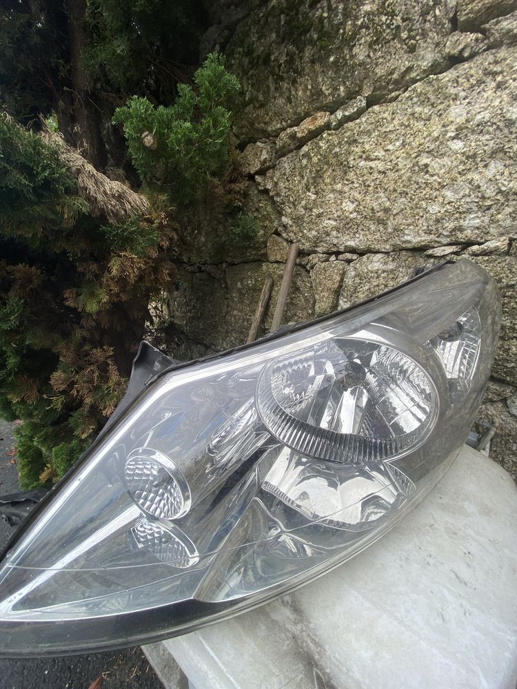 Farol fiat scudo