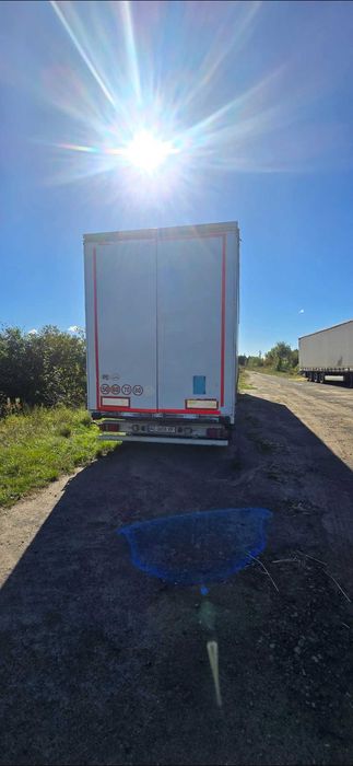 Напівпричіп Krone