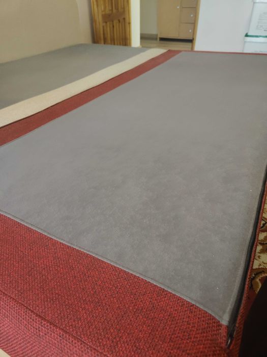 Sofa 3 osobowa, sztywna jak nowa.