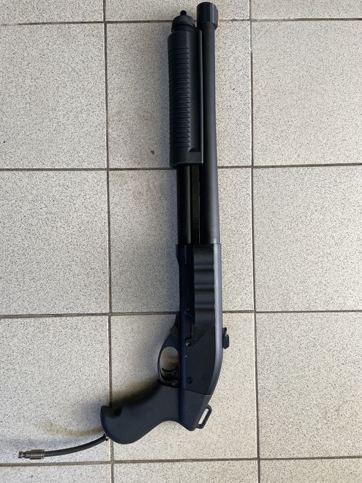Airsoft shotgun M870