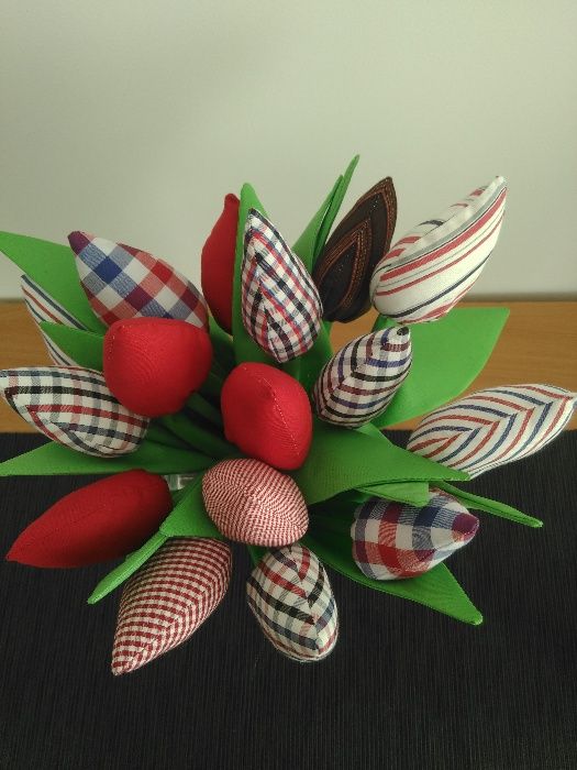Tulipan z materiału HANDMADE różne kolory dzień kobiet! Kolekcja