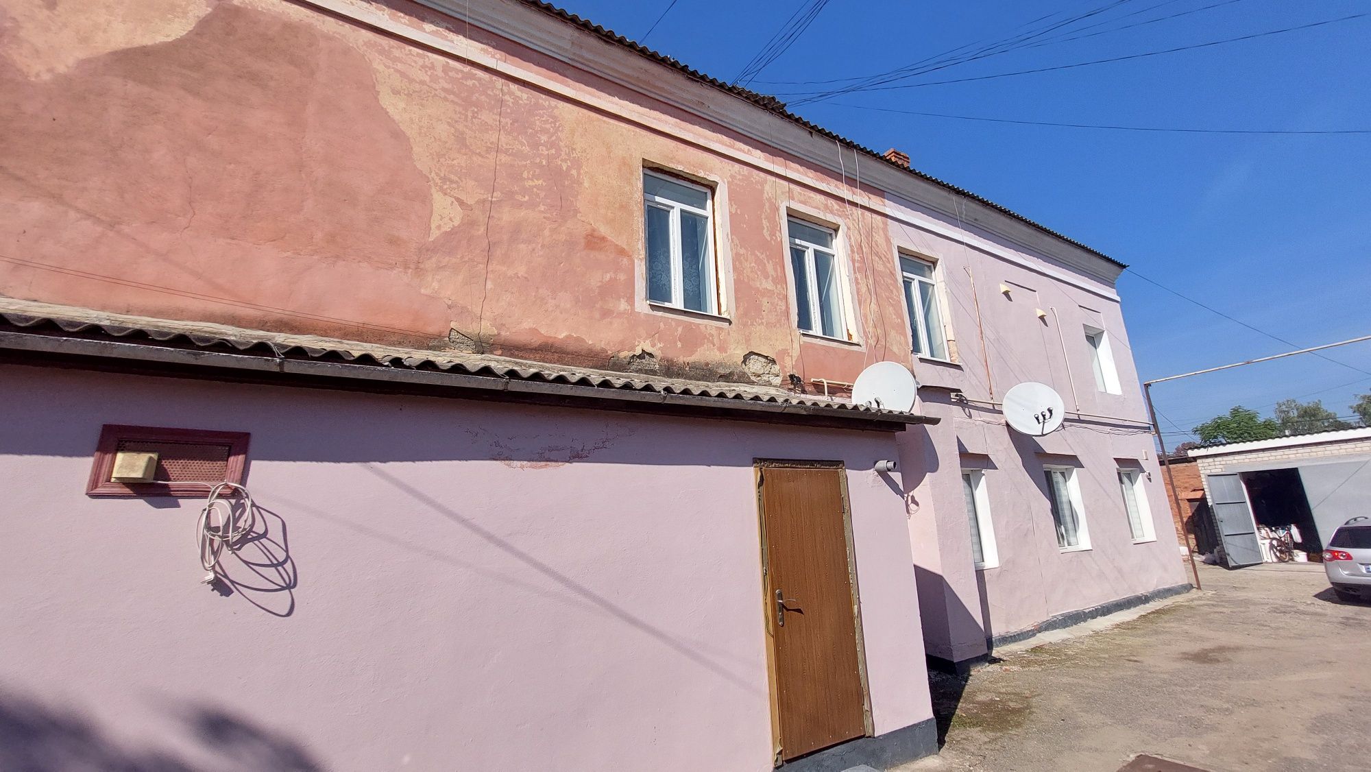 Продам 1-кімнатну квартиру. Вул.Стависька,14.