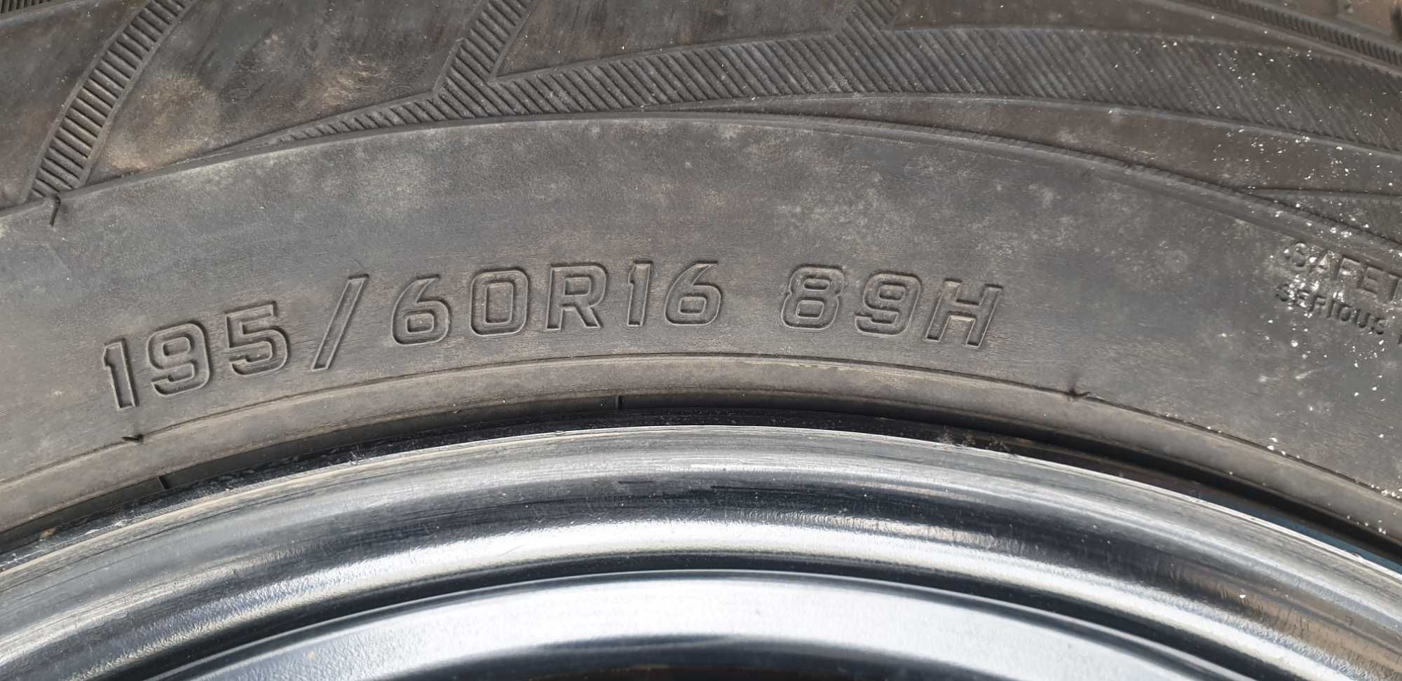 Opony zimowe R16 195/60 z felgami 5x114.3 ET 40 Nissan Pulsar