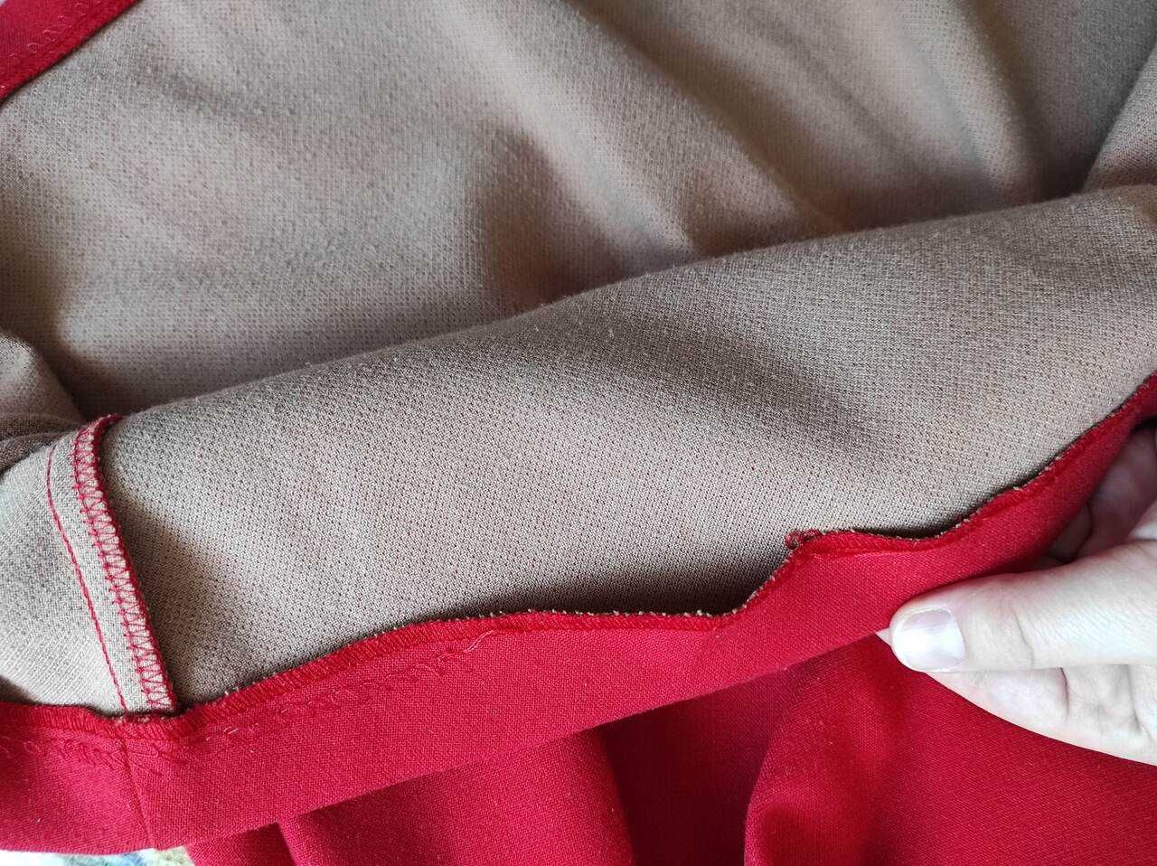 Czerwona elegancka spódnica Reserved rozmiar 40