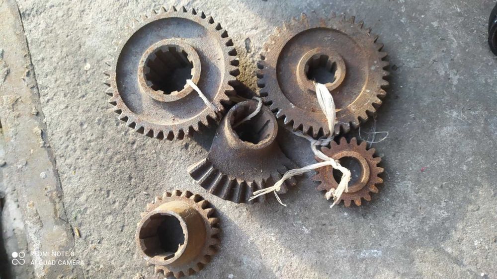 Шестерни коробки передач трактор Т16 Т25