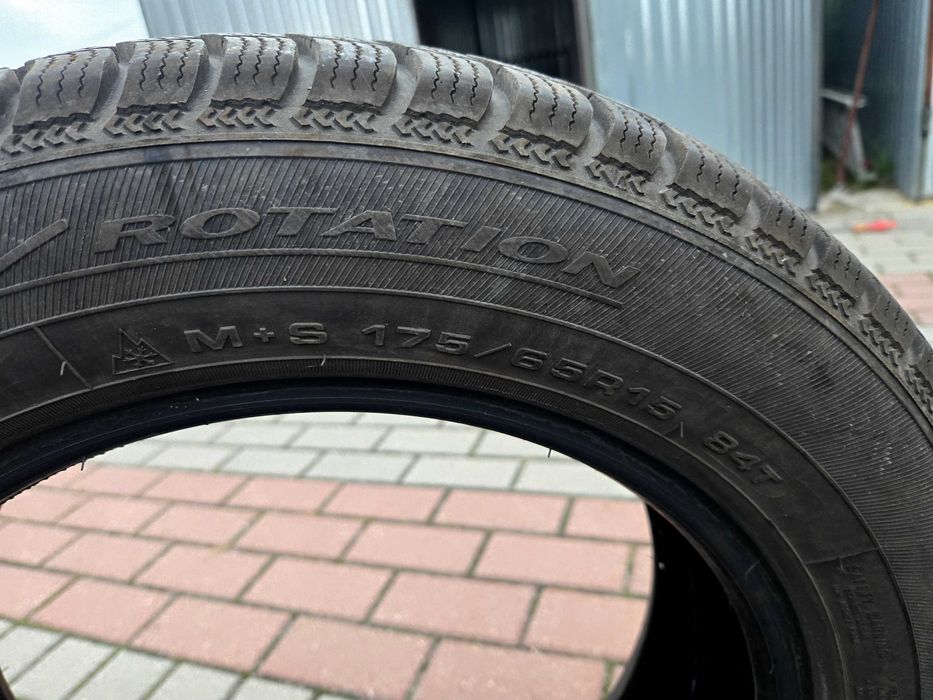 Opony zimowe 175/65R 15